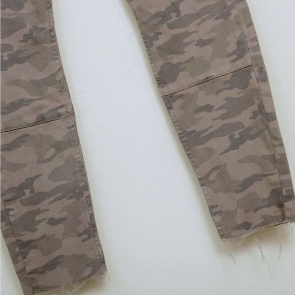 Joe’s Jeans Camo Skinny Pants (10/30) - Picture 3 of 7